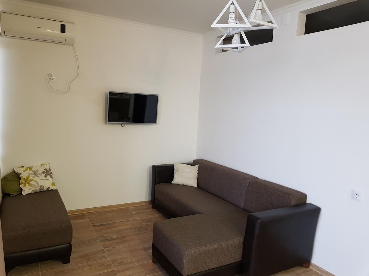 Batumi First Line Apartment Екстер'єр фото